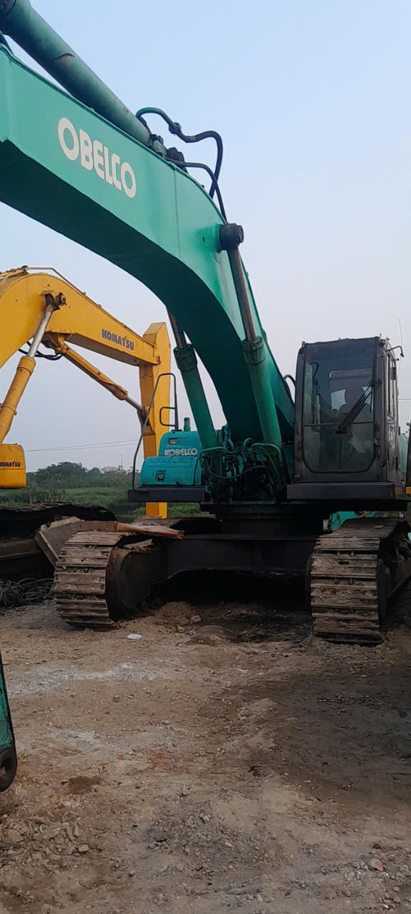 Dịch Vụ Hoán Cải Động Cơ Máy Xúc Chạy Dầu Sang Điện 3 Pha Tại Ninh Bình